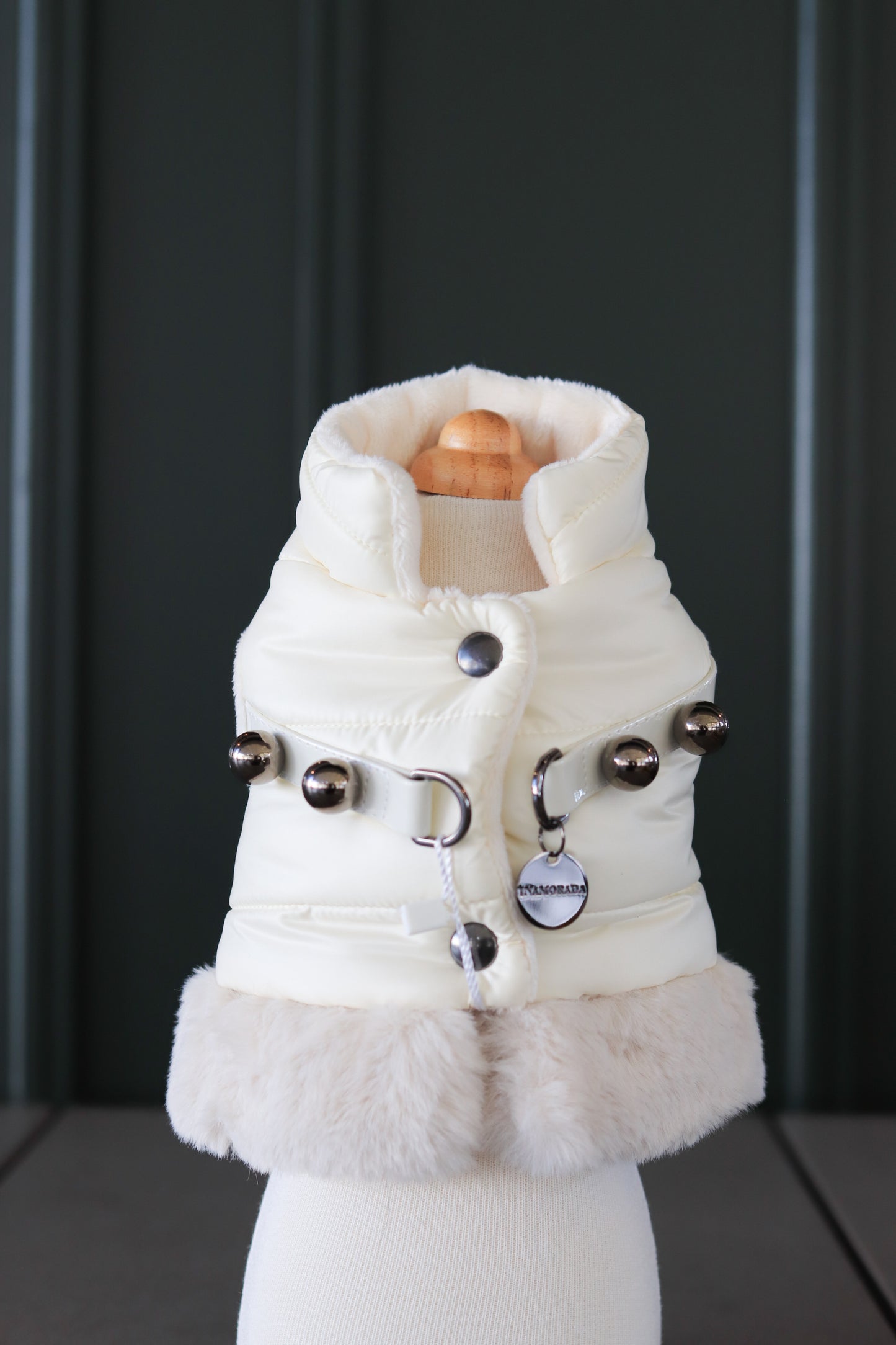 PUFFER HARNESS WITH STUDS