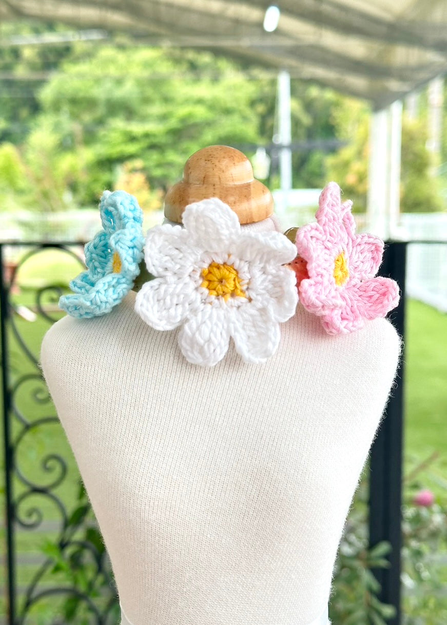 DaisyCollar