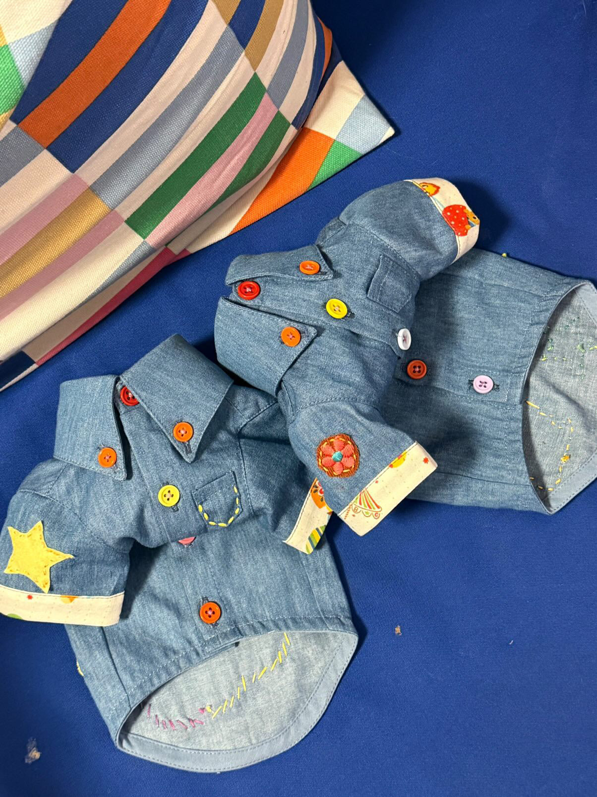 デニムリメイクシャツ(２色)／ダークブルー・ライトブルー(5月上旬以降の発送)